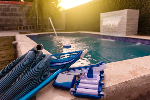 Signs Your Pool Equipment Needs New Parts and&nbsp;Repairs